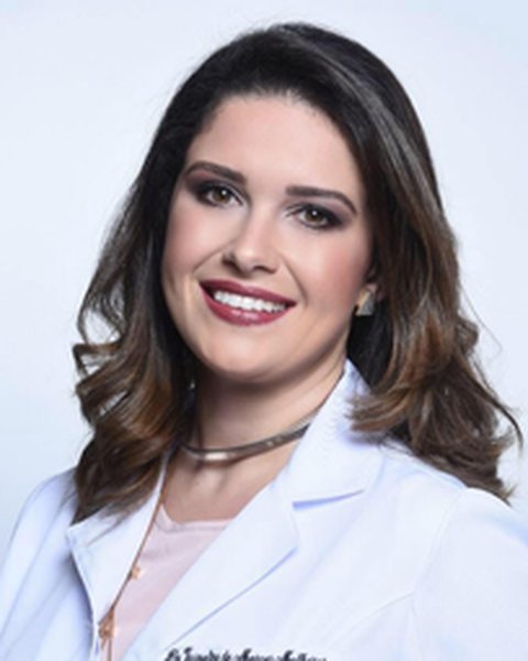 Dra. Jacqueline Malheiros